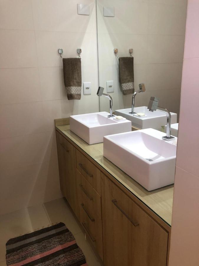 Charming 2 Min. From Barigui Park Apartment