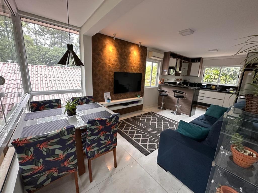 Charming 2 Min. From Barigui Park Apartment *
